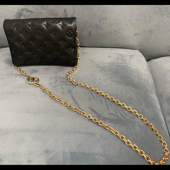 Louis Vuitton Pochette Coussin - Picture 2 of 8